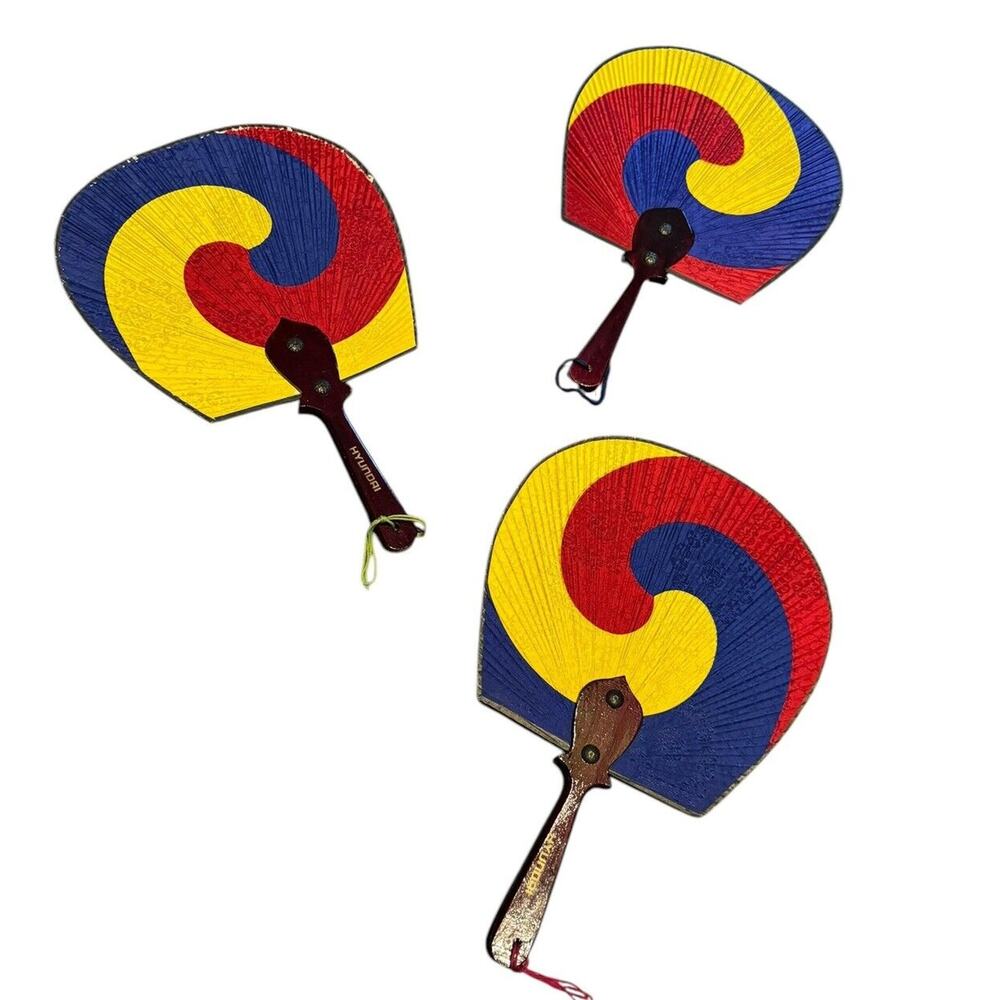 Hyundai‎ Hand Fans (2) Korea Pavilion VTG Wooden Handle Red Yellow Blue READ